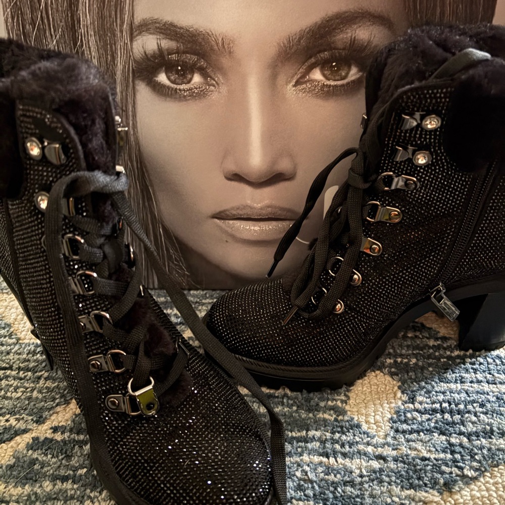 Jennifer Lopez Black Glitter Combat Boots - Picture 2 of 4